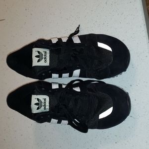 Adidas ZX 700 Black sneakers 9